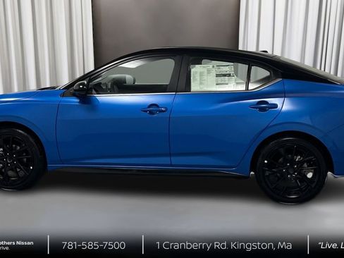 Used 2025 Nissan Sentra SR image 8