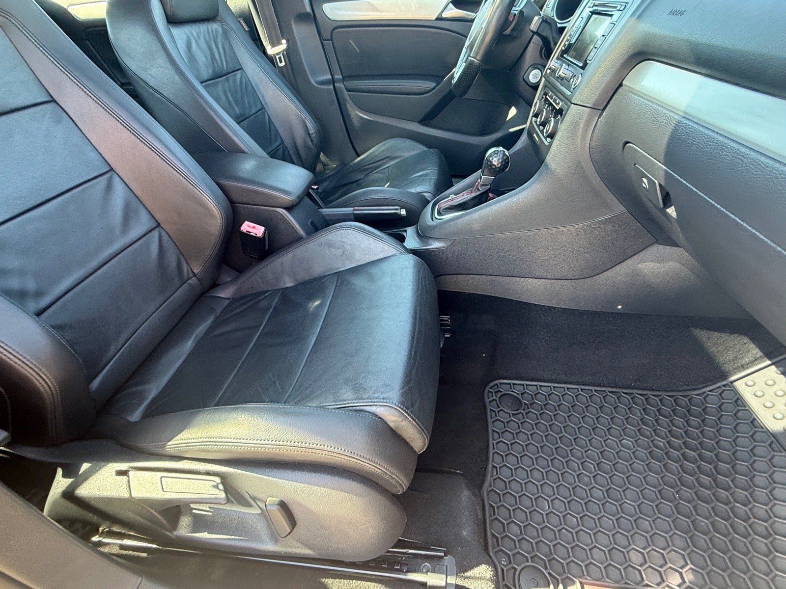Used 2012 Volkswagen GTI Autobahn FWD image 10