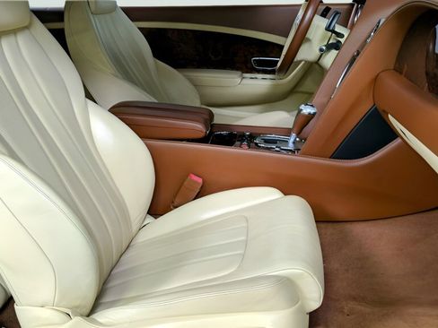 Used 2012 Bentley Continental GT image 23