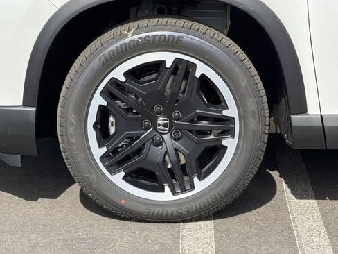 Used 2026 Honda Pilot image 36
