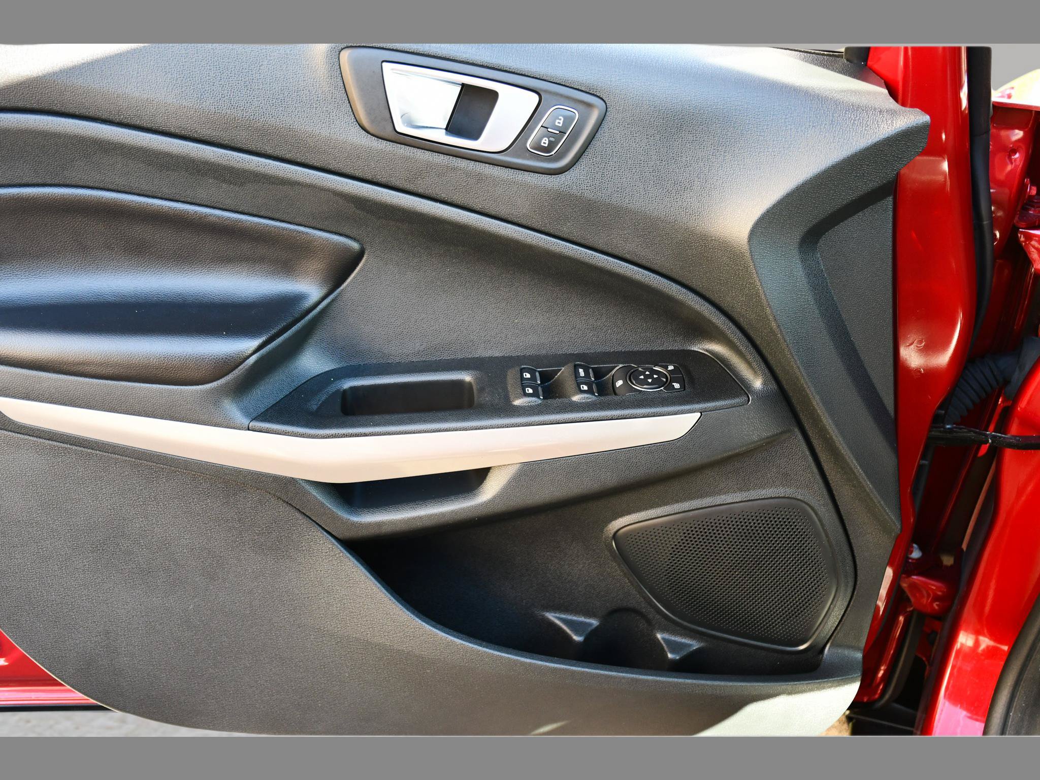 Used 2022 Ford EcoSport Titanium AWD/4WD image 24
