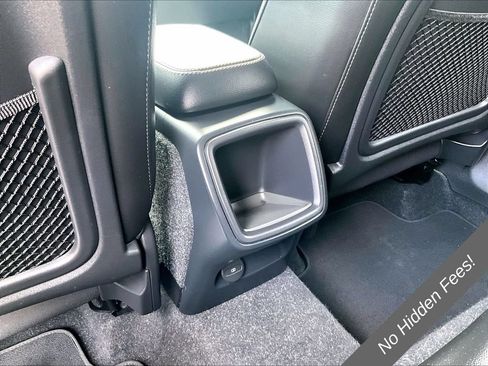 Used 2021 Volvo XC40 T4 Momentum FWD image 28
