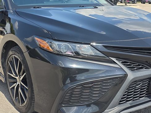 Used 2021 Toyota Camry SE FWD image 26