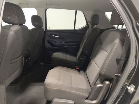 Used 2021 Chevrolet Traverse LT w/ LPO, Cargo Package AWD/4WD image 18