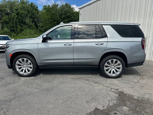 Used 2023 Chevrolet Tahoe Premier AWD/4WD image 9