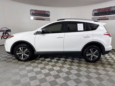 Used 2017 Toyota RAV4 XLE image 7