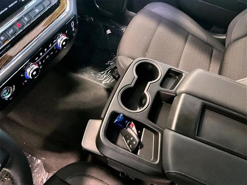 Used 2024 GMC Sierra 1500 Elevation image 20