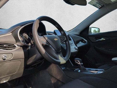 Used 2024 Chevrolet Malibu LT FWD image 10