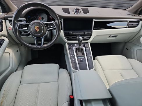 Certified 2019 Porsche Macan S AWD/4WD image 18