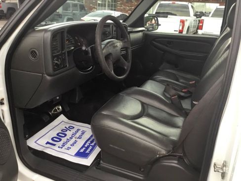 Used 2007 GMC Sierra 2500 W/T RWD image 24
