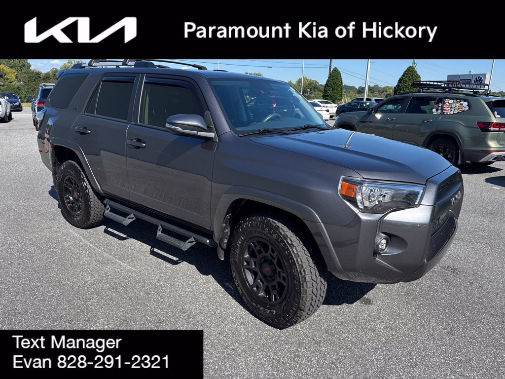 Used 2023 Toyota 4Runner SR5 Premium w/ Moonroof Package AWD/4WD image 3