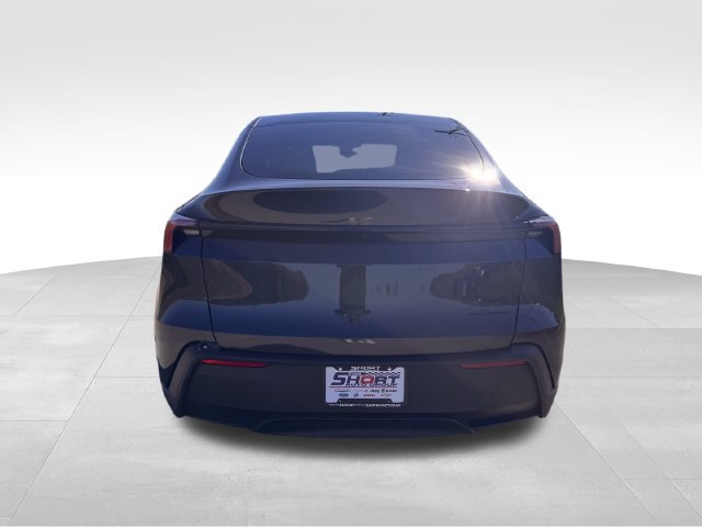 Used 2026 Tesla Model Y AWD image 5