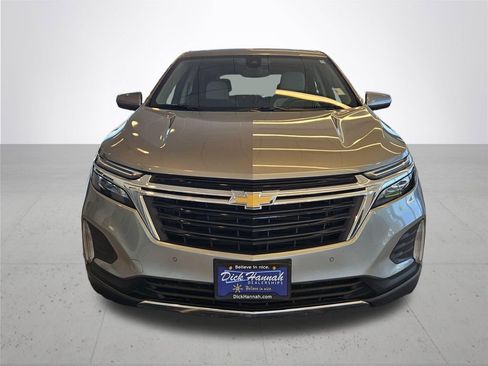 Used 2023 Chevrolet Equinox LT w/ Driver Convenience Package AWD/4WD image 3