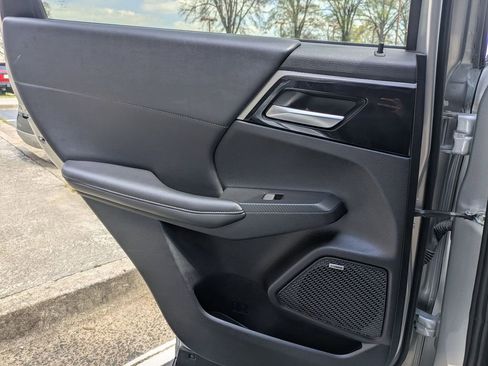 Used 2025 Mitsubishi Outlander SE image 26