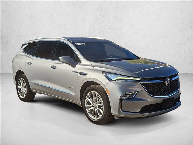Used 2023 Buick Enclave Avenir w/ Avenir Technology Package AWD/4WD image 3