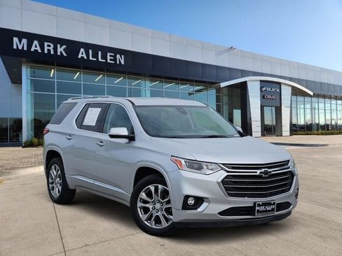 Used 2018 Chevrolet Traverse Premier w/ Driver Confidence II Package FWD image 1