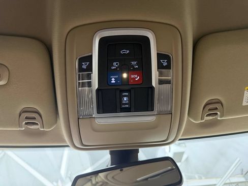 Used 2022 RAM 2500 Limited w/ Body Color Bumper Group AWD/4WD image 30