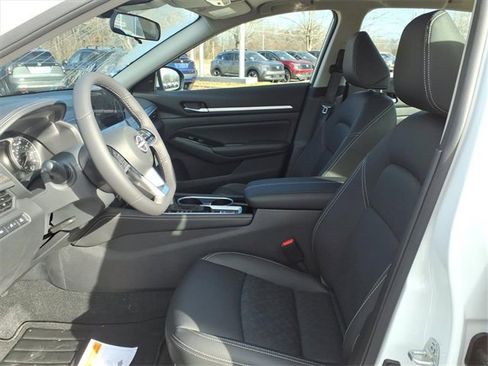 New 2025 Nissan Altima 2.5 SL image 5