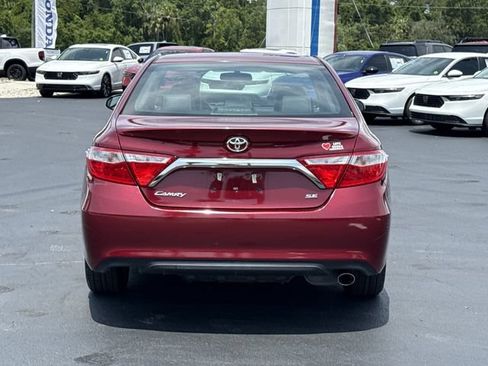 Used 2017 Toyota Camry SE FWD image 8