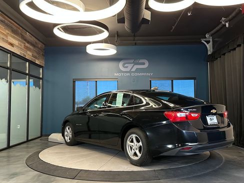 Used 2018 Chevrolet Malibu LS FWD image 5