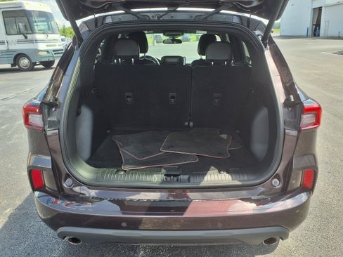 Used 2023 Ford Escape ST-Line w/ Tech Pack #1 AWD/4WD image 12