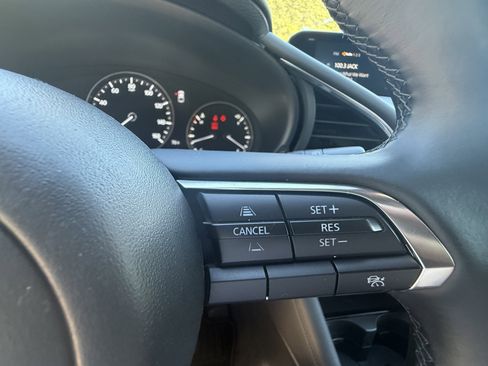 Used 2024 MAZDA MAZDA3 s image 23