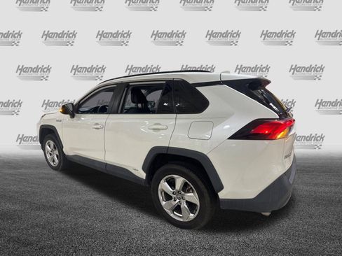 Used 2021 Toyota RAV4 XLE Premium AWD/4WD image 8