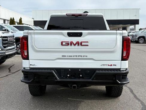 Certified 2024 GMC Sierra 1500 AT4X image 5