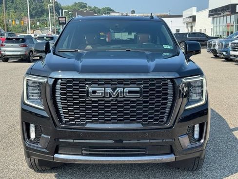 Used 2023 GMC Yukon XL Denali Ultimate AWD/4WD image 9