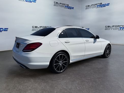Used 2019 Mercedes-Benz C 300 Sedan image 5