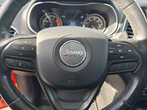 Used 2021 Jeep Cherokee Trailhawk w/ Sun, Sound & Nav Group image 28