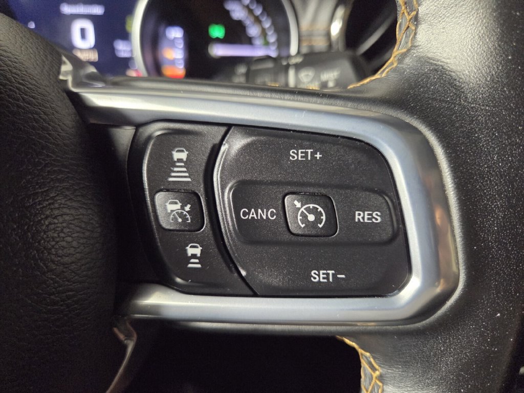 Used 2021 Jeep Wrangler Unlimited Sahara AWD/4WD image 39