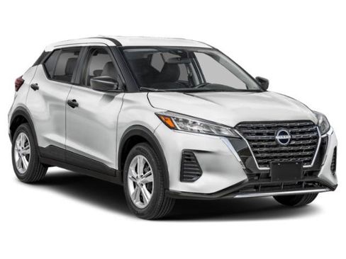 Used 2023 Nissan Kicks S FWD image 9