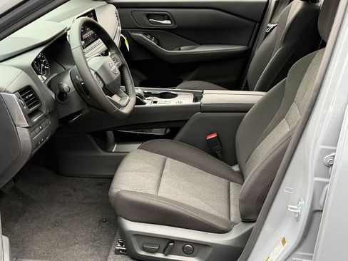 New 2026 Nissan Rogue SV FWD image 21