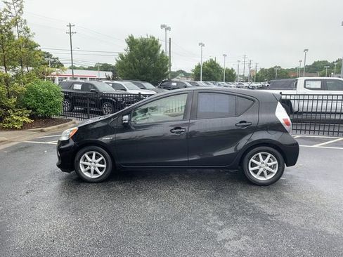 Used 2013 Toyota Prius C Four FWD image 5