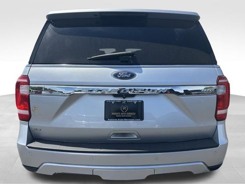 Used 2018 Ford Expedition Max XLT w/ Equipment Group 202A image 4