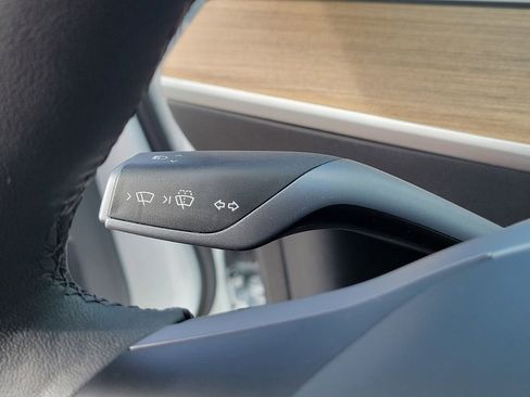 Used 2023 Tesla Model 3 Standard Range RWD image 24