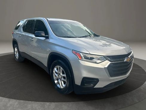 Used 2019 Chevrolet Traverse LS w/ LPO, Floor Liner Package FWD image 5