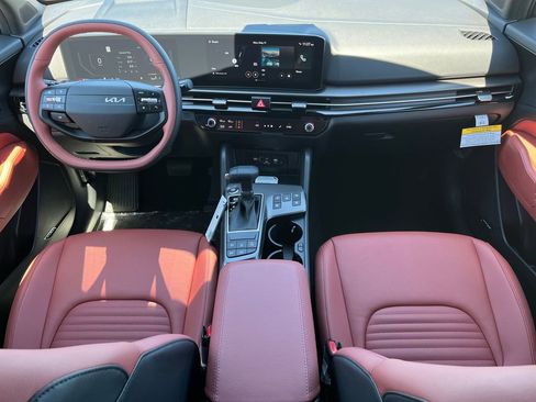 New 2026 Kia Sportage SX FWD image 19
