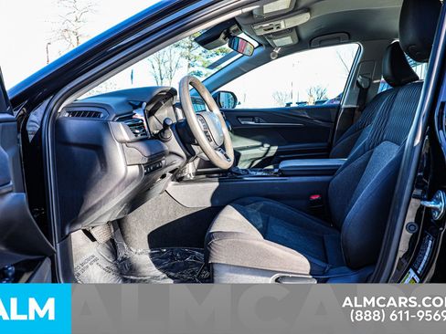 Used 2025 Toyota Camry LE image 18