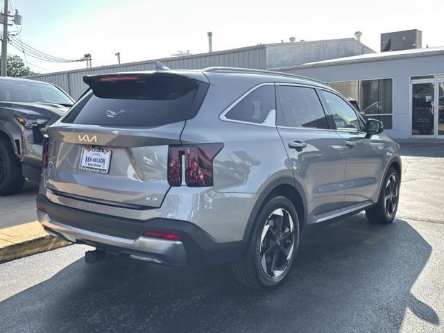 Used 2025 Kia Sorento EX AWD/4WD image 15