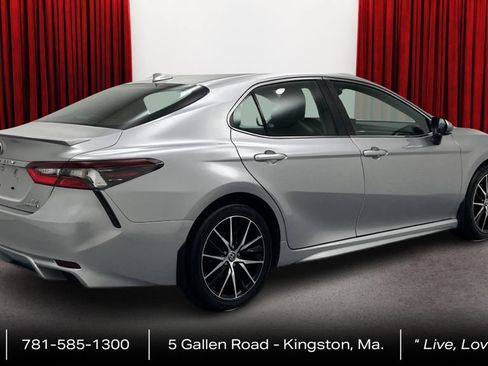 Certified 2023 Toyota Camry SE w/ Cold Weather Package FWD image 5
