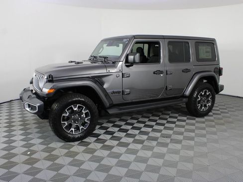 New 2026 Jeep Wrangler Unlimited Sahara AWD/4WD image 2