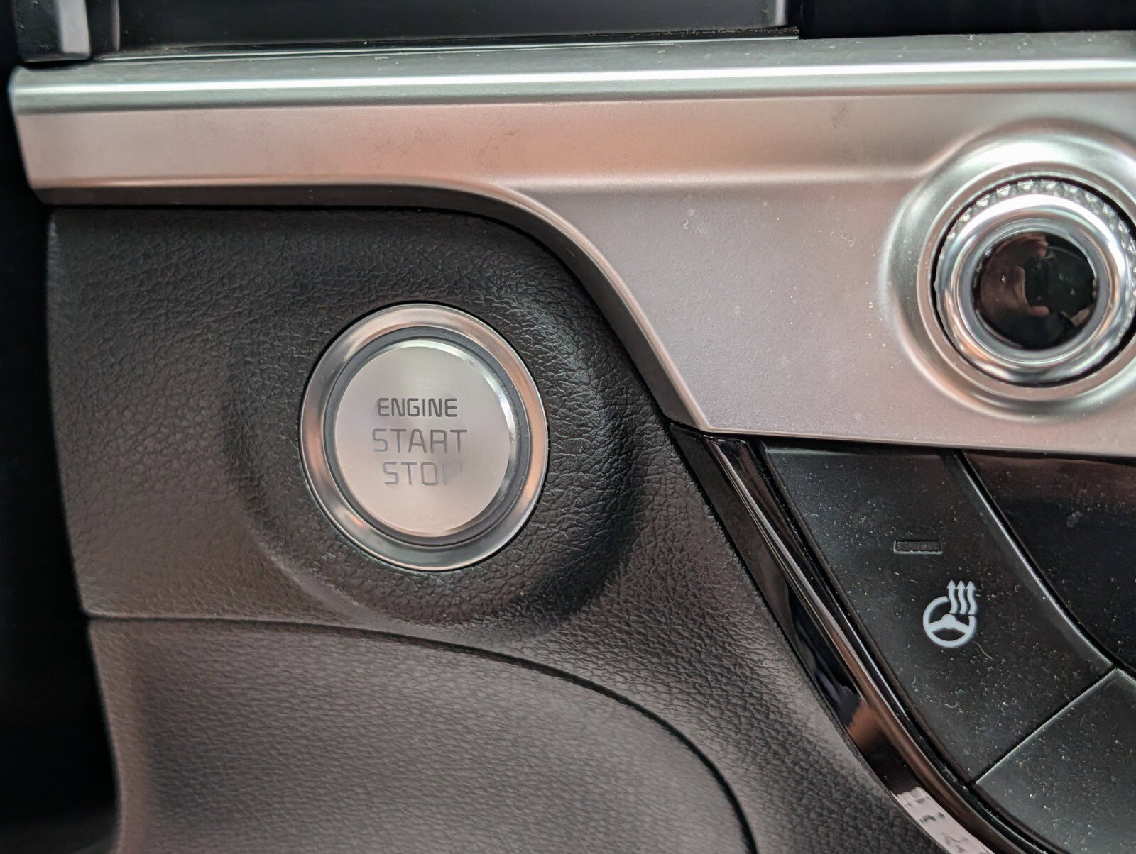 Used 2024 Kia Telluride EX X-Line AWD/4WD image 10