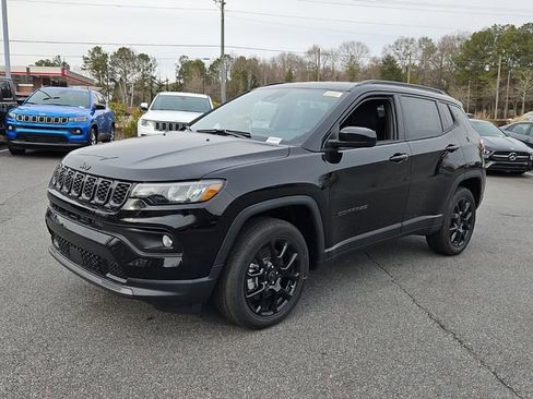 New 2026 Jeep Compass Latitude image 3