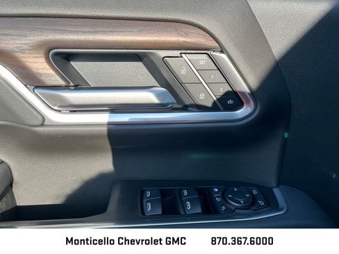 New 2026 GMC Sierra 2500 SLT image 10