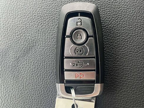 New 2026 Ford F350 XLT w/ XLT Premium Package AWD/4WD image 4