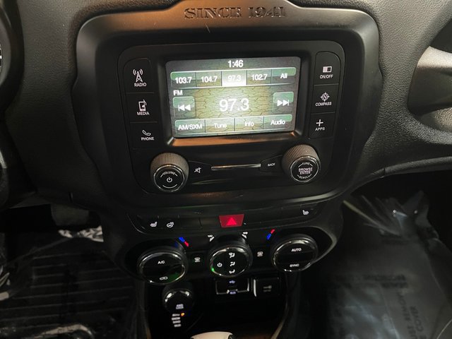 Used 2016 Jeep Renegade Limited AWD/4WD image 30