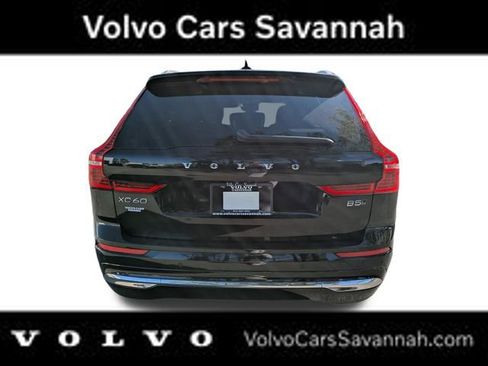 Certified 2023 Volvo XC60 B5 Plus image 6