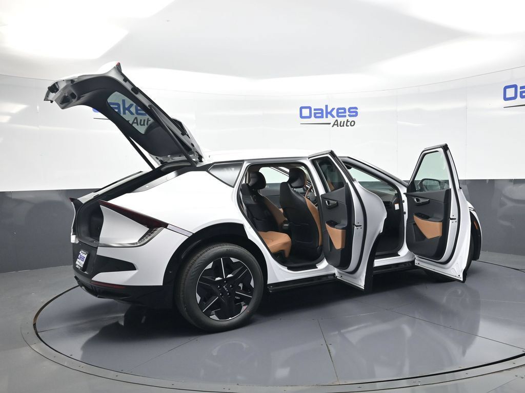 New 2026 Kia EV6 Wind RWD image 53